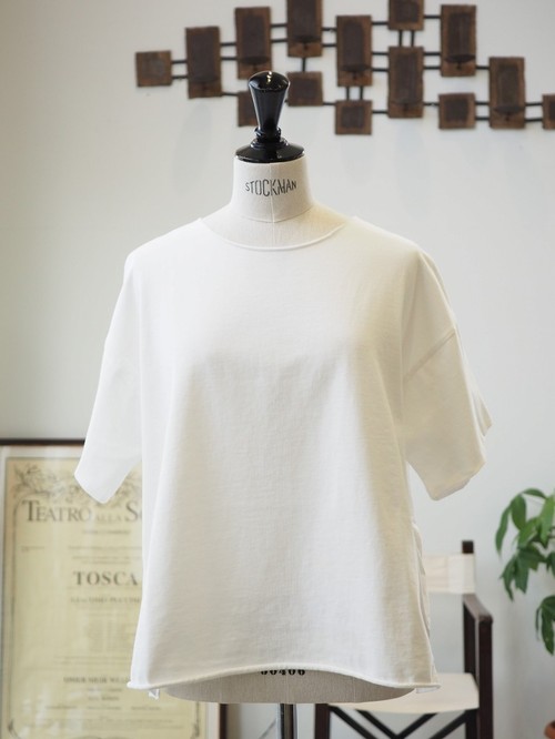 夏もオシャレしてお過ごしくださいRoberto Collinaの洗えるTops 夏もオシャレしてお過ごしくださいRoberto Collinaの洗えるTops
