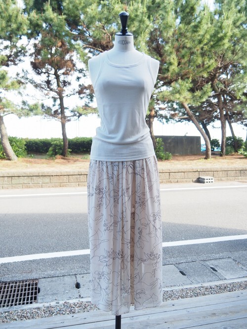 Tom Ford Eyewear の在庫+ワイドパンツに合わせたいTee Tom Ford Eyewear の在庫+ワイドパンツに合わせたいTee
