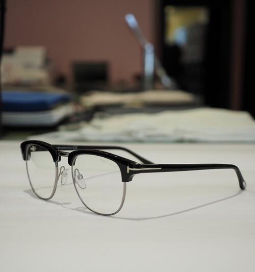 Tom Ford Eyewear の在庫+ワイドパンツに合わせたいTee Tom Ford Eyewear の在庫+ワイドパンツに合わせたいTee