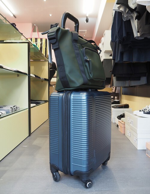 ご旅行に最適なRAINSの使えるBag ご旅行に最適なRAINSの使えるBag