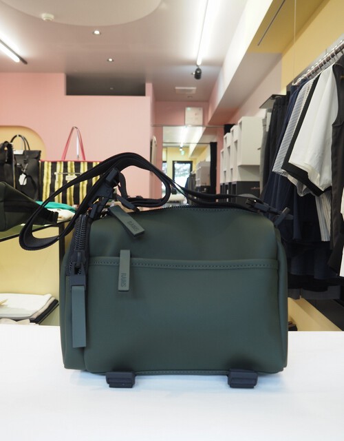 ご旅行に最適なRAINSの使えるBag ご旅行に最適なRAINSの使えるBag