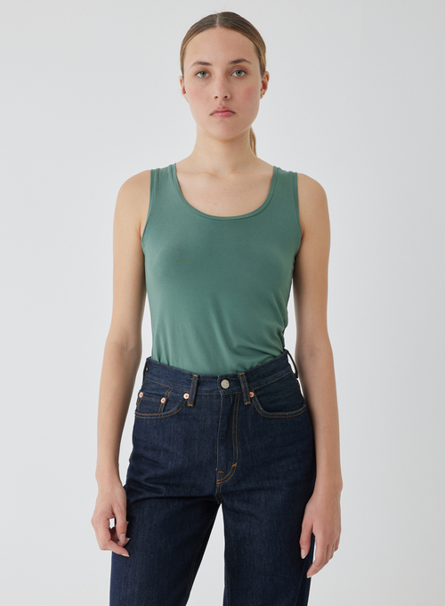 SALEです、追加入荷のベスト+ENFŐLDのBig Tee+お勧めのJoseph SALEです、追加入荷のベスト+ENFŐLDのBig Tee+お勧めのJoseph