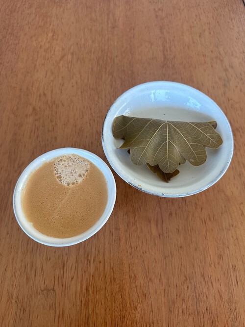 ENFŐLDのリネンライクパンツを履いてみました+Margielaの最小三つ折り財布 ENFŐLDのリネンライクパンツを履いてみました+Margielaの最小三つ折り財布