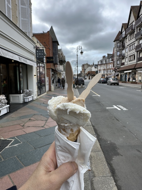 TROUVILLE DEAUVILLEに行きました TROUVILLE DEAUVILLEに行きました