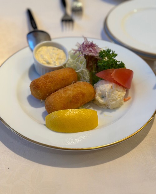 当店の大定番、エンフォルドのソフトジョパーパンツのサイズが揃いました 当店の大定番、エンフォルドのソフトジョパーパンツのサイズが揃いました