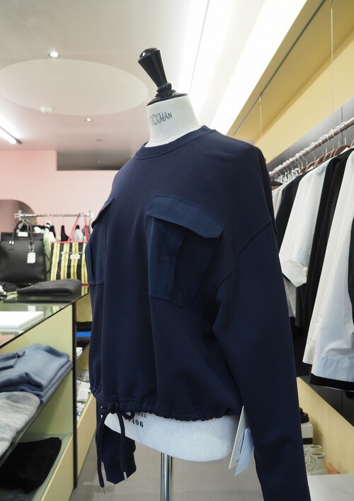 SALEです、本物のカシミアの暖かいTops+早くも予約が入ったSEMICOUTURE SALEです、本物のカシミアの暖かいTops+早くも予約が入ったSEMICOUTURE