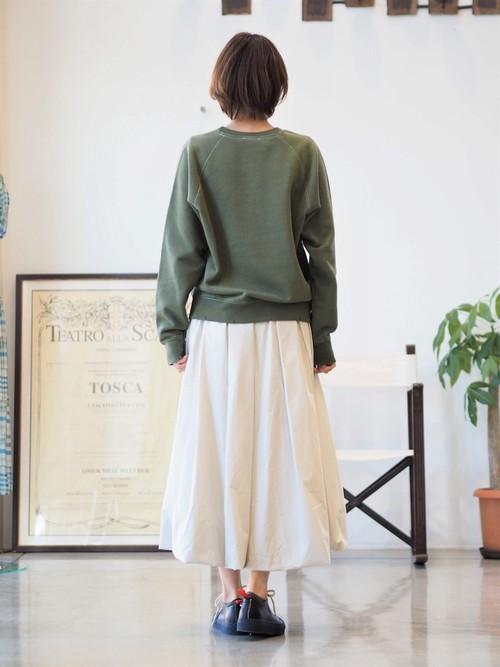 暖かくてすぐ着れる!春スウェット入りました 暖かくてすぐ着れる!春スウェット入りました