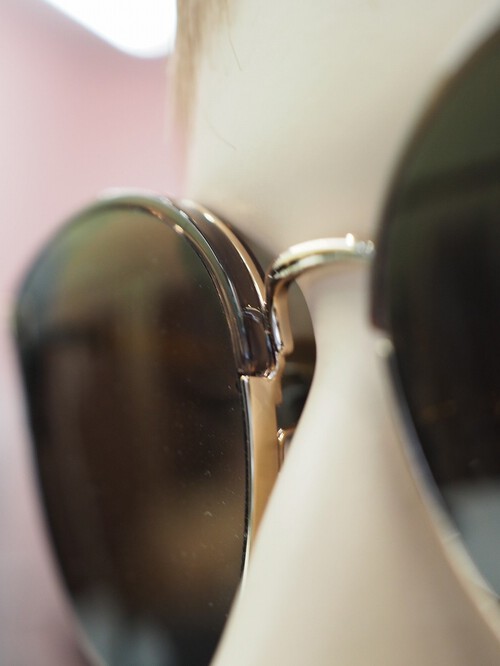 スタイリッシュなTOM FORDのサングラス スタイリッシュなTOM FORDのサングラス