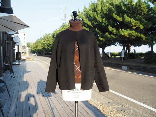 昨日売れたのはやっぱり素敵なBeige,の上等なリバー素材のジャケット+来春夏のMARNI 昨日売れたのはやっぱり素敵なBeige,の上等なリバー素材のジャケット+来春夏のMARNI