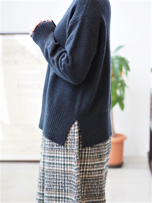 完売したスカートの追加が入りました&smedleyニット着比べ 完売したスカートの追加が入りました&smedleyニット着比べ