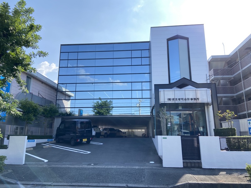 免税会社は適格請求書発行事業者登録したほうがいいの? 免税会社は適格請求書発行事業者登録したほうがいいの?