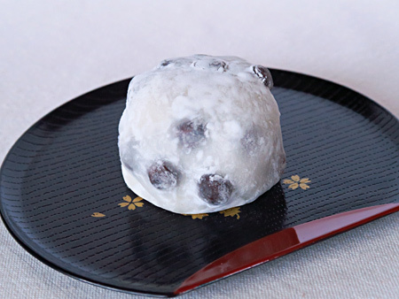 「大しろ」の豆大福 ぎっしりのあんこなのに甘さ控えめで美味! 浜北区小松 「大しろ」の豆大福 ぎっしりのあんこなのに甘さ控えめで美味! 浜北区小松