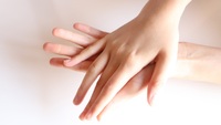 健康は手の指や爪にも現れる