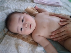 双子ちゃんのベビーマッサージ