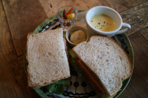 メルシーズさんでランチ☆サンドウィッチ好き集合なカフェ♪ メルシーズさんでランチ☆サンドウィッチ好き集合なカフェ♪