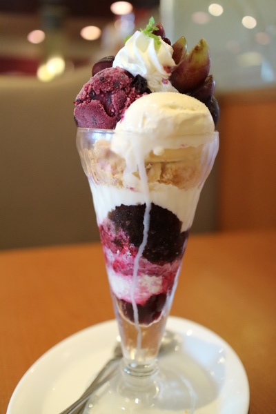 Dennysデニーズで巨峰のザ・サンデー☆メニューに登場♡ Dennysデニーズで巨峰のザ・サンデー☆メニューに登場♡