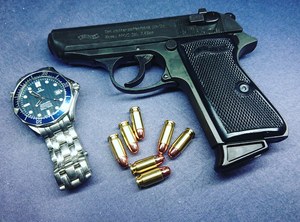 【音注意】007スペクターを観ながらモデルガンの発火を楽しみました!無料開放致します! 【音注意】007スペクターを観ながらモデルガンの発火を楽しみました!無料開放致します!