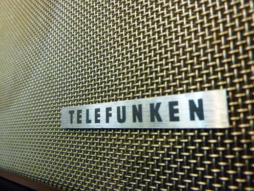ドイツTelefunkenのスピーカーTL-700（USED）です♪