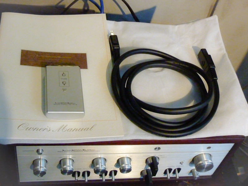 LUXMANプリメインアンプ「L-305」中古品入荷しました♪ LUXMANプリメインアンプ「L-305」中古品入荷しました♪