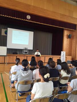 小学校でスピーチ 小学校でスピーチ