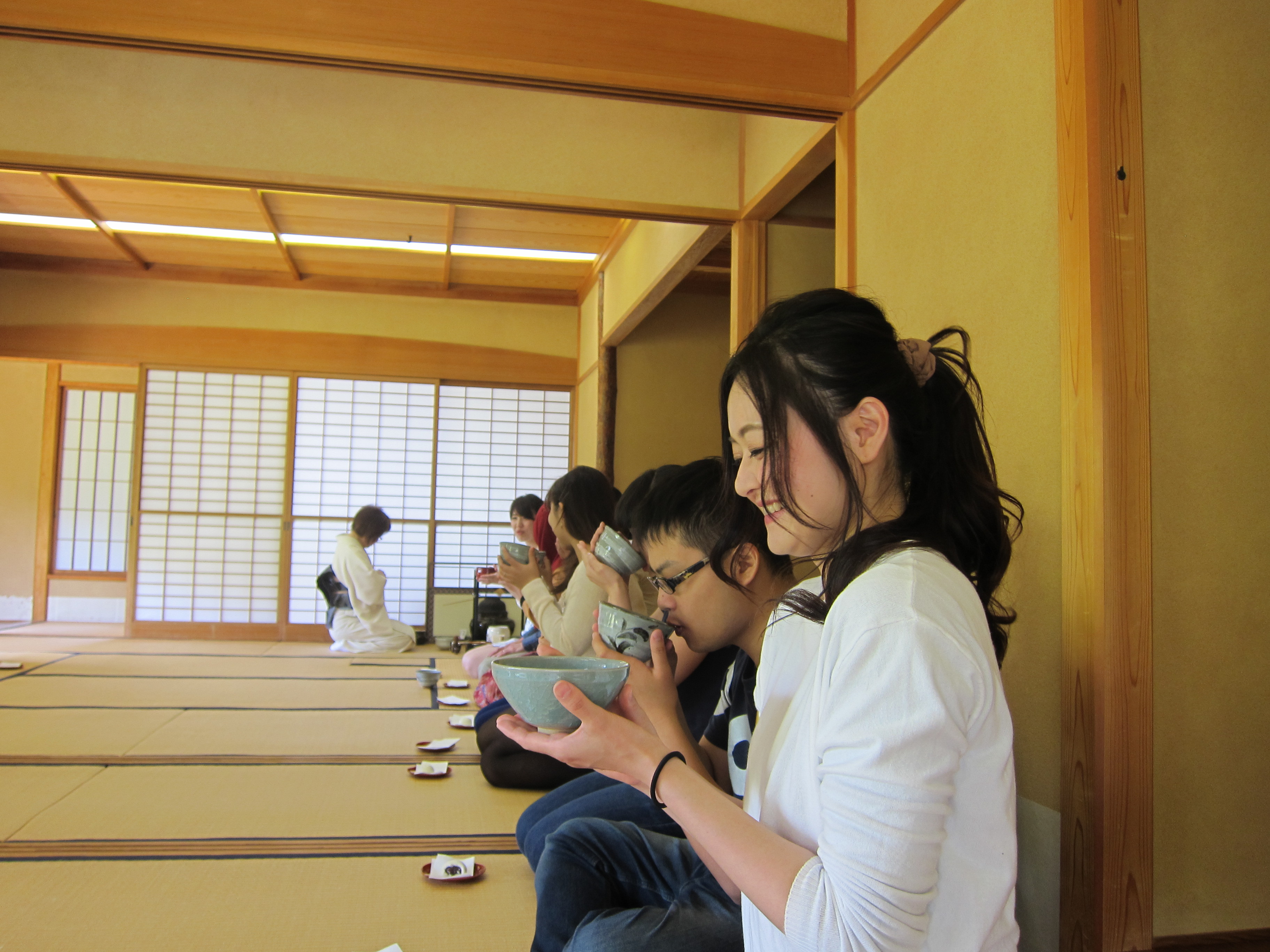 お茶摘み＆お茶席を体験！ アジアの学生さん達と日本を感じる。