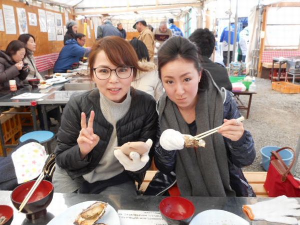 浜名湖産新居の牡蠣プリ丸で、「口の中に広がる味の満ち引き」を体感! 浜名湖産新居の牡蠣プリ丸で、「口の中に広がる味の満ち引き」を体感!