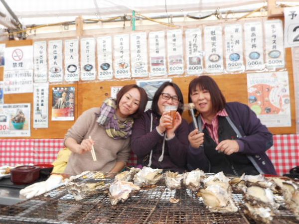 今シーズンの海湖館牡蠣小屋は楽しいよ! 今シーズンの海湖館牡蠣小屋は楽しいよ!