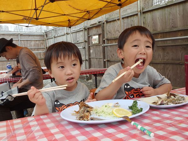 今週末の連休は皆で「海湖館内きらく市食堂」で楽しく×美味しく×遊ぼう! 今週末の連休は皆で「海湖館内きらく市食堂」で楽しく×美味しく×遊ぼう!