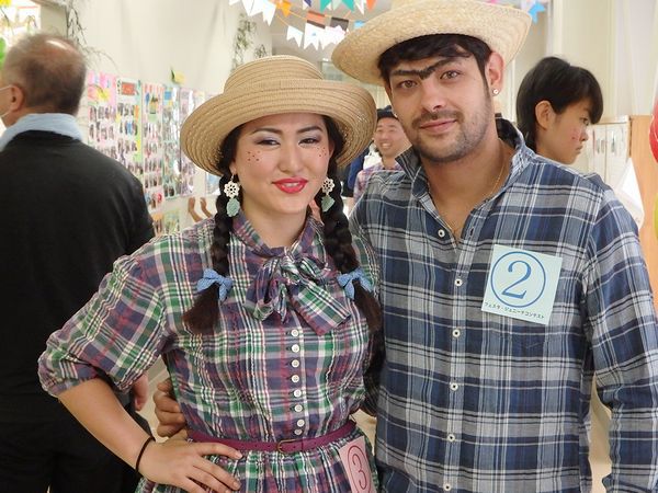 Brasileira e japonesa みんなでダンスを踊って楽しもう! Brasileira e japonesa みんなでダンスを踊って楽しもう!