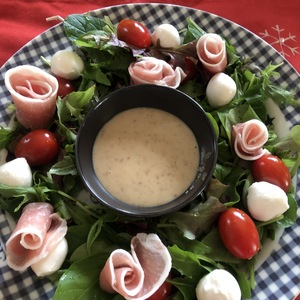クリスマスリースサラダ