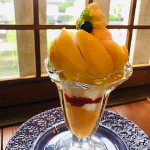 くらしき桃子 ももパフェ