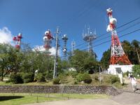 粟ヶ岳のアンテナ群