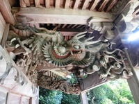 海老虹梁の龍