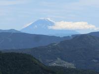 送電線鉄塔から見えた富士山