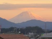 朝焼けの富士山
