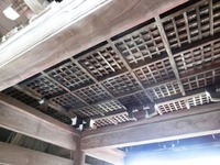 天林寺楼門の小組格天井