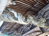 海老虹梁の「龍」