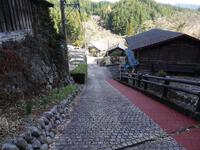 坂下の石畳