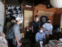旧「角屋雑貨店」の中