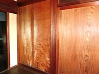 根杢が浮いた鏡板