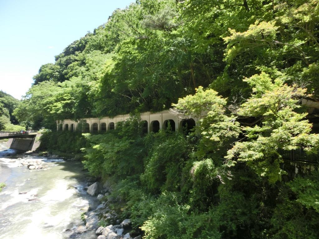 土木遺産を訪ねて箱根ドライブ 函嶺洞門 L 自然と歴史の中を歩く