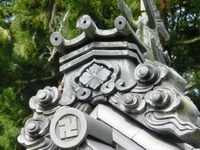 瑞雲院の「剣花菱」紋
