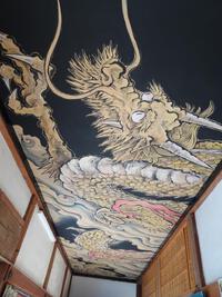 天井の「龍」