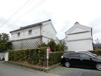 漆喰の土蔵