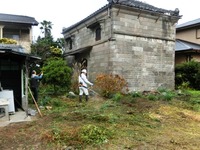 旧掛塚郵便局での草刈り