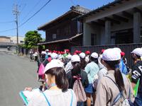 竜洋西小児童のまち歩き