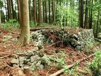 もみじ茶屋跡の凹型石積み