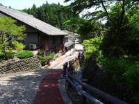坂下の石畳