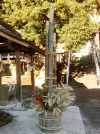 諏訪神社の門松