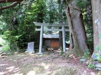 社務所の石鳥居